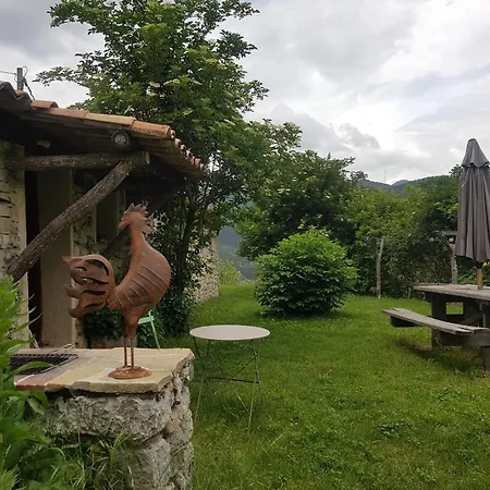 Holiday home Du Bout Du Monde La Bergerie *